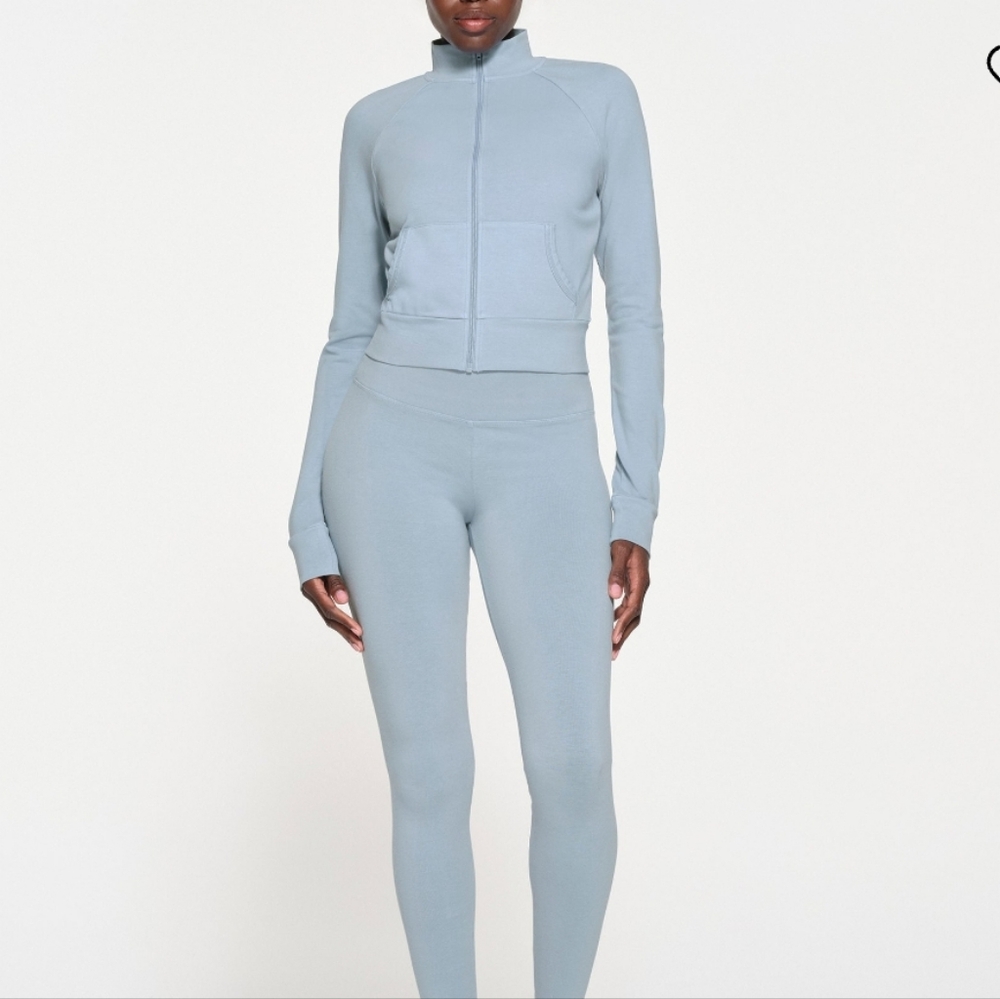 SKIMS Light Blue Zip-Up Jacket - Picture 2 of 6
